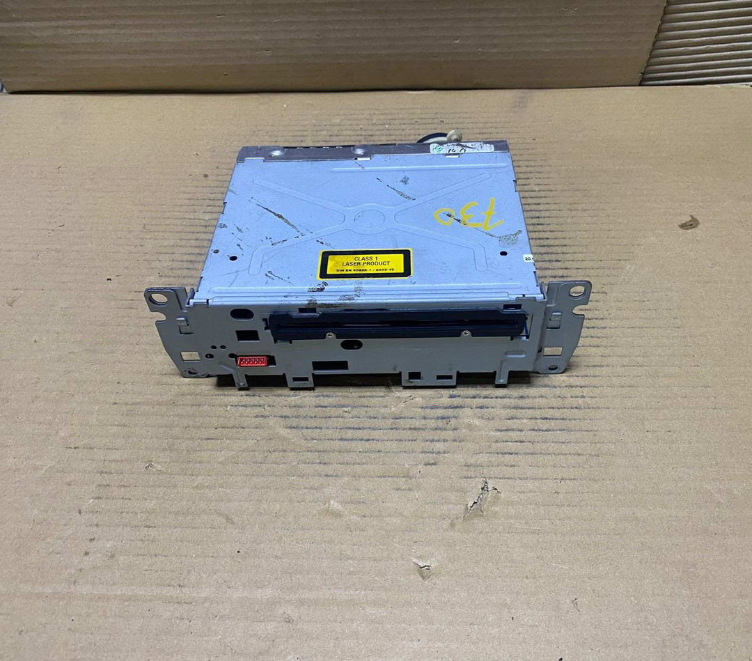 BMW Radio Navigation Head Unit 9200447 1 Series E81 E87 and 3 Series E90 E91