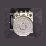 Load image into Gallery viewer, DSC ABS BRAKE HYDRAULIC PUMP 6896980 BMW G01 G02 X4 X3 (2018-2020) OEM