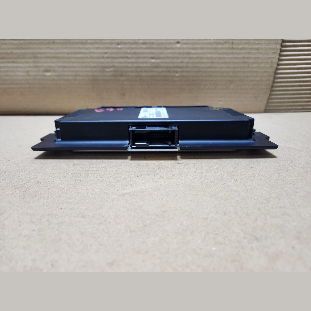 2004-2007 BMW 330i Footwell Module 9153779. E90 and E87 FRM 22