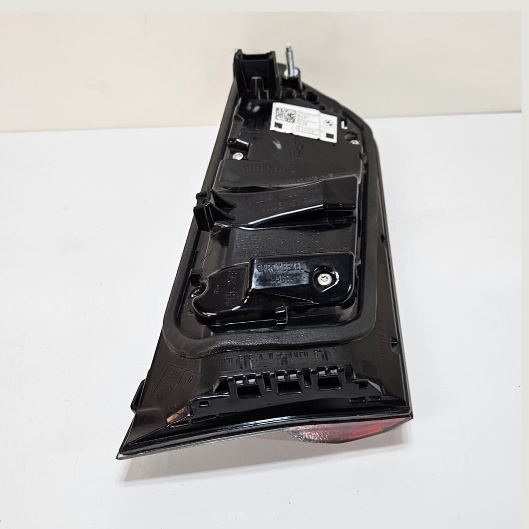 2018 BMW  3 Series G20 M3 Tailgate Rear Right Side Light 5A3BC62
