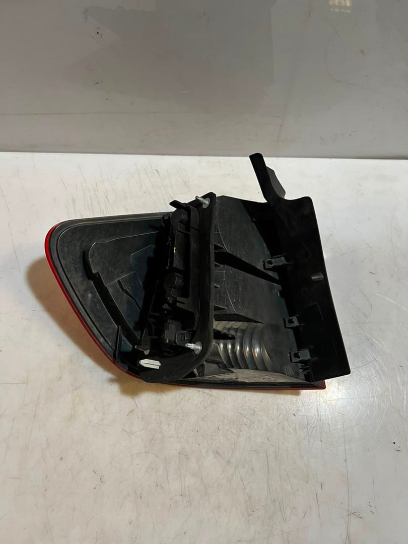 2012-2014 BMW X1 E84 Tail Light Assembly RIGHT SIDE BACK LIGHT 2990110 ECE