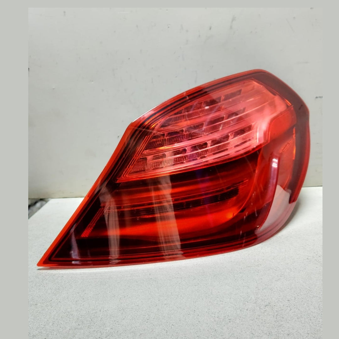 2012-2013 BMW 640i Rear Inner Tailgate Light 8950516 6 Series F06 F12 F13