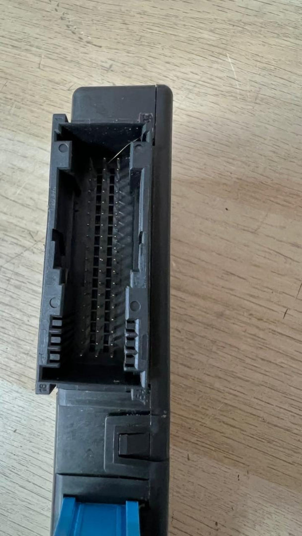 2011-2017 BMW X3 X4 Central Gateway Control Module 9354758 xDrive28i with 2.0L 