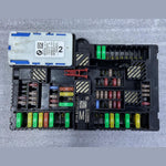 قم بتحميل الصورة إلى عارض الصور، OEM BMW M5 M8 F90 F91 F92 F93 Rear Power Distribution Fuse Box 8713127