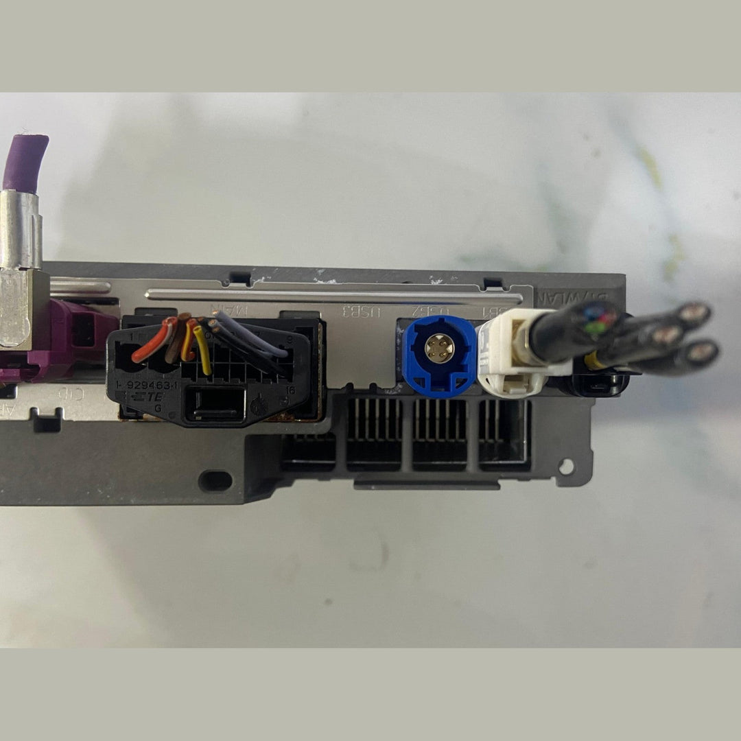 OEM BMW G07 X7  SA609 Audio Head unit MGU22 HU DAB USED 5B37391 01