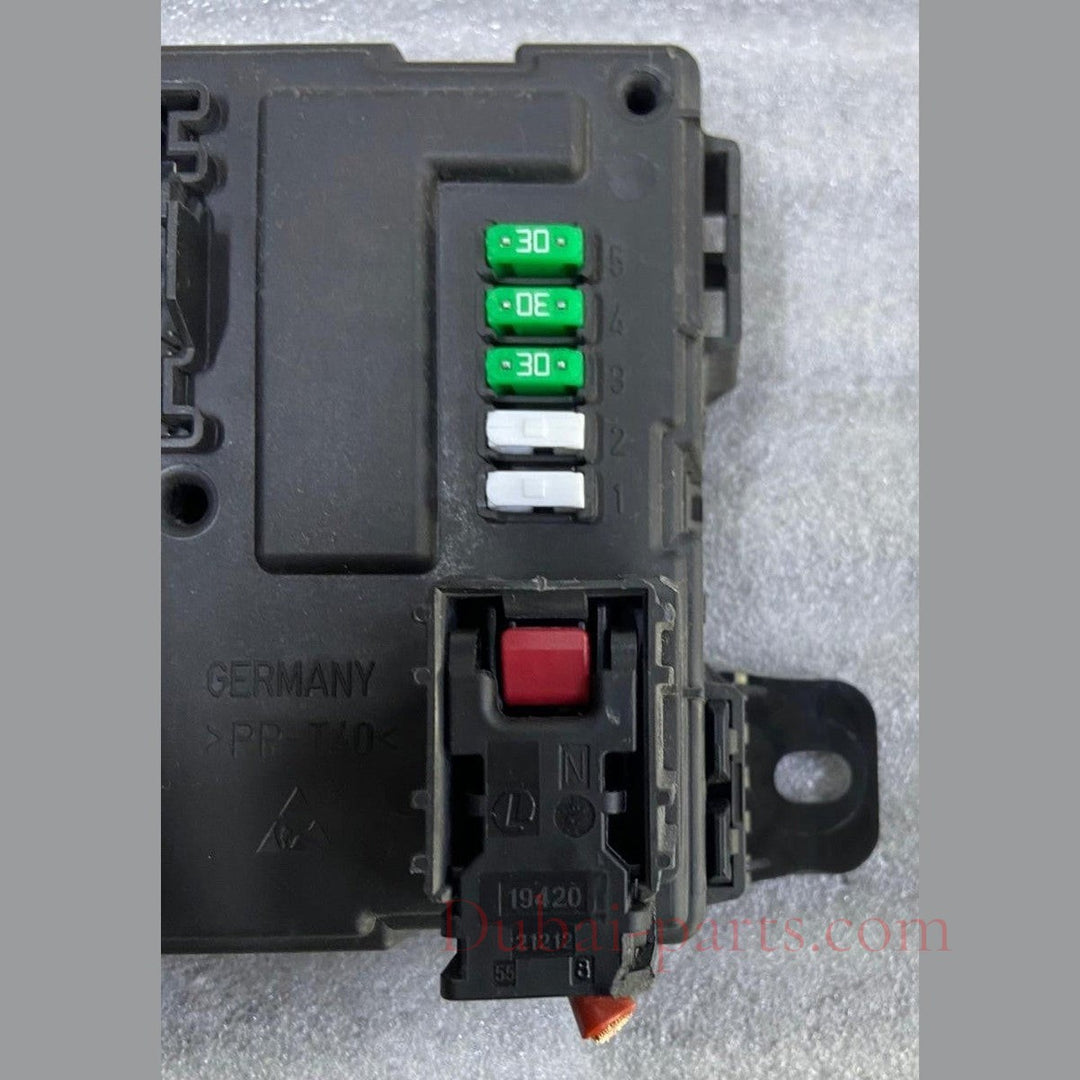 OEM BMW F20 F30 F34 F36 REM Rear Electronic Module Fuse Box Control 6809050