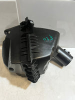Bild in die Galerieansicht laden, 2010-2016 BMW 528i F10 N20 520I F11 F07 Air Intake Filter Box 7612014 OEM