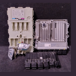 Load image into Gallery viewer, BMW 5 G30 530E B48 ENGINE CONTROL ECU SET MODULE BOSCH  2.0 HYBRID 9487767