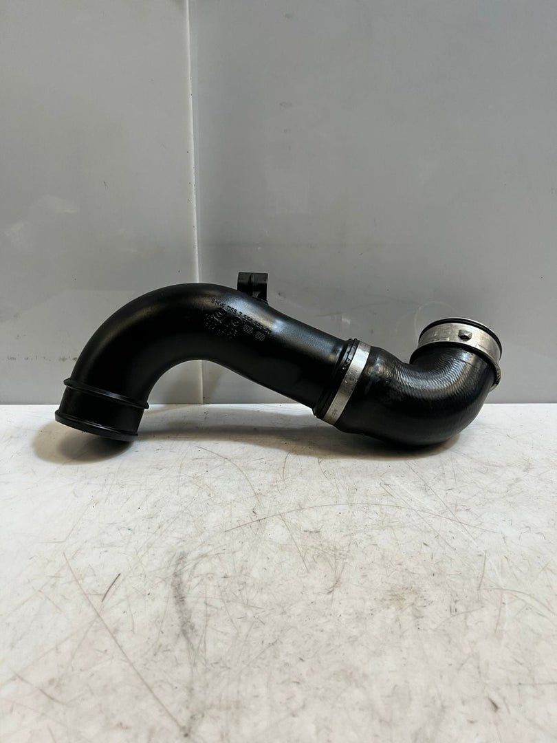 BMW E90 E91 E92 1' 3' 135i 335I Intercooler Charge Air Hose Front Left 7556553