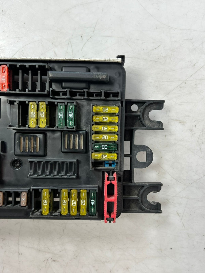 2014-2015 BMW 320i, 328i, 335i Rear Power Distribution Fuse Box 9337882 OEM