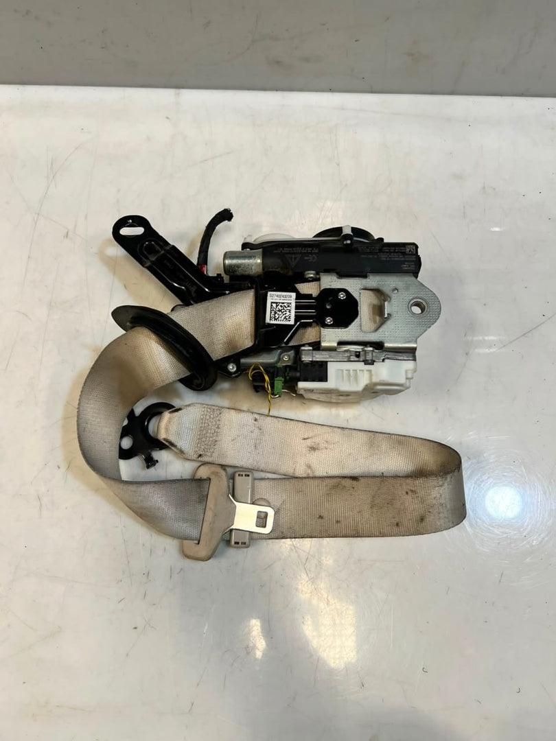 BMW 530  5 Series G30 G31 Front Seat Belt Right FR Tensioning System 34027306