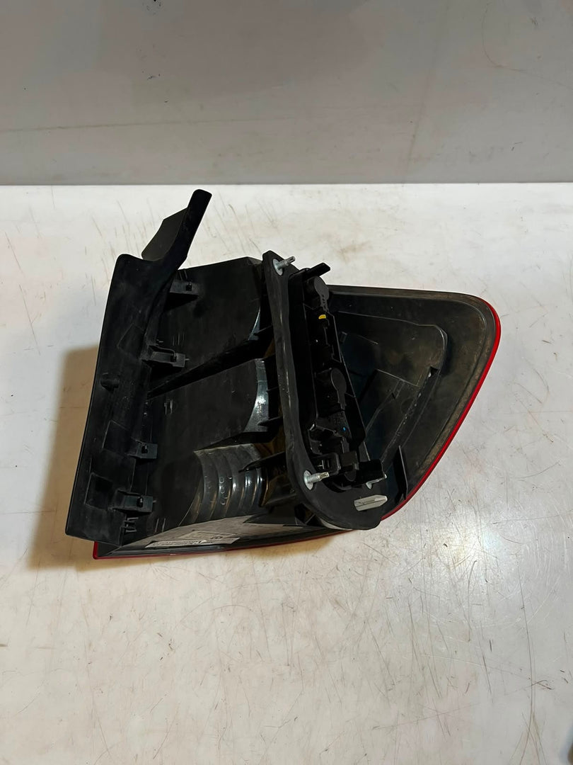 2010-2015 BMW X1 E84 Tail Light, Left SIDE BACK LIGHT 2990109 ECE