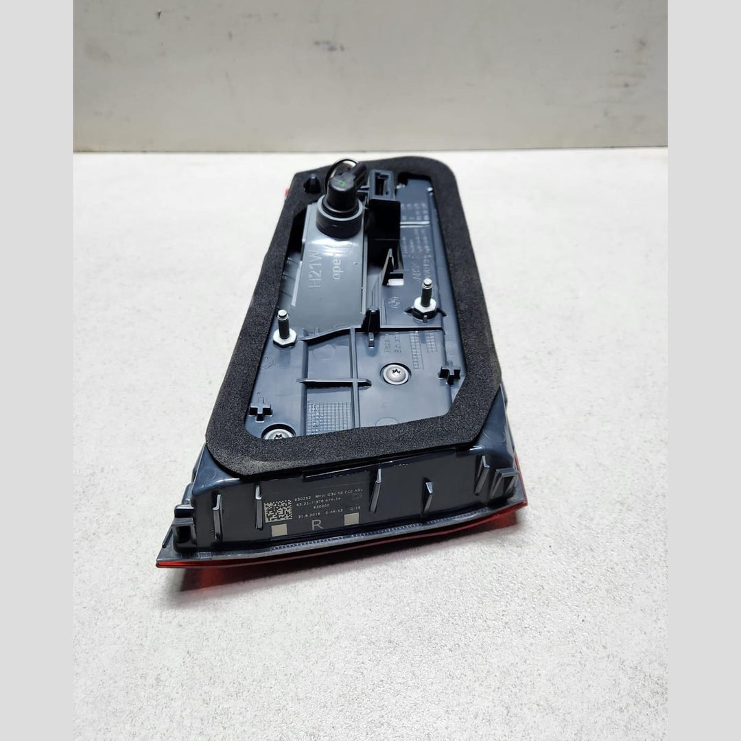 2017 BMW M5 Taillight In Trunk Lid Right 7376474 5 Series G30 G31 G38 and M5 OEM