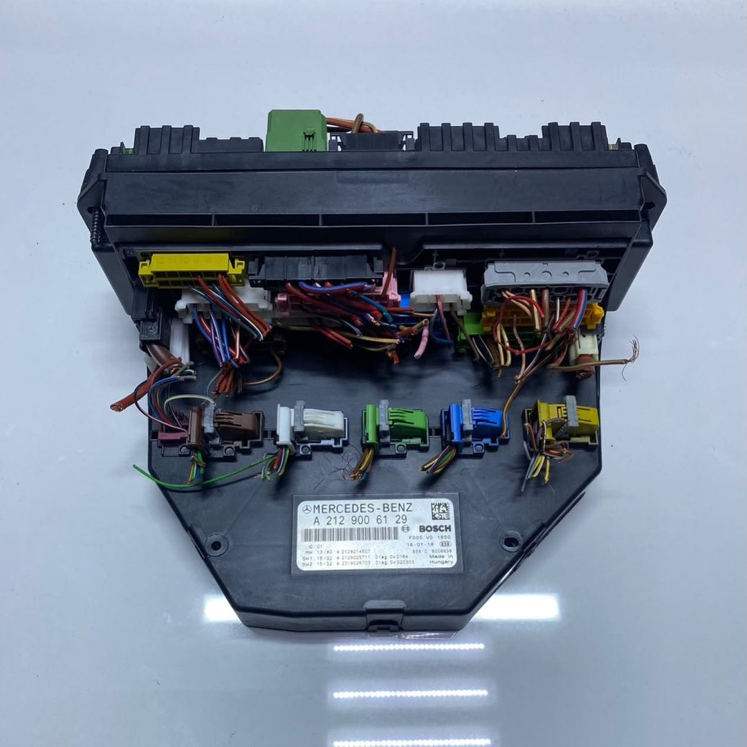 2010-2016 Mercedes-Benz E350 Fuse Box Module SAM Control Unit A2129006129