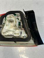 Bild in die Galerieansicht laden, 2009-2011 BMW 3 Series E90 323i Rear Right Tail BACK Light 7289430 USA OEM