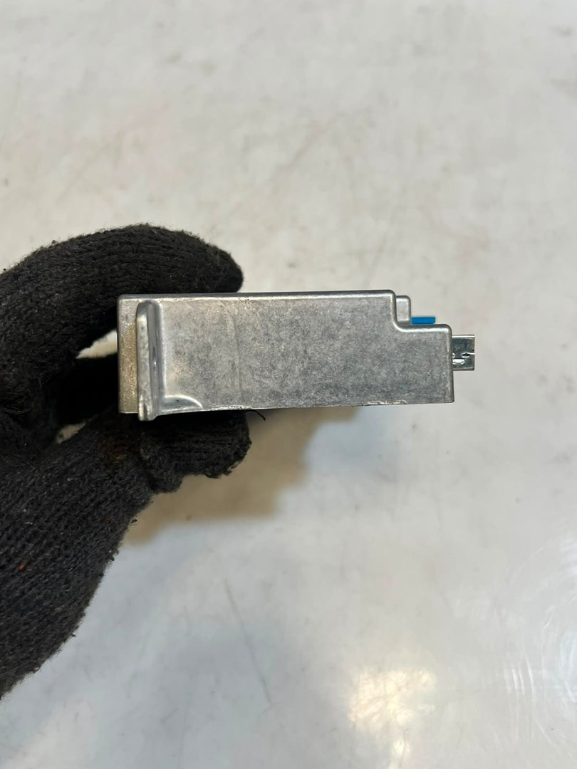 BMW 528i F10 F11 F12 F13 F01 F02 Camera Based System Control Module 9240222