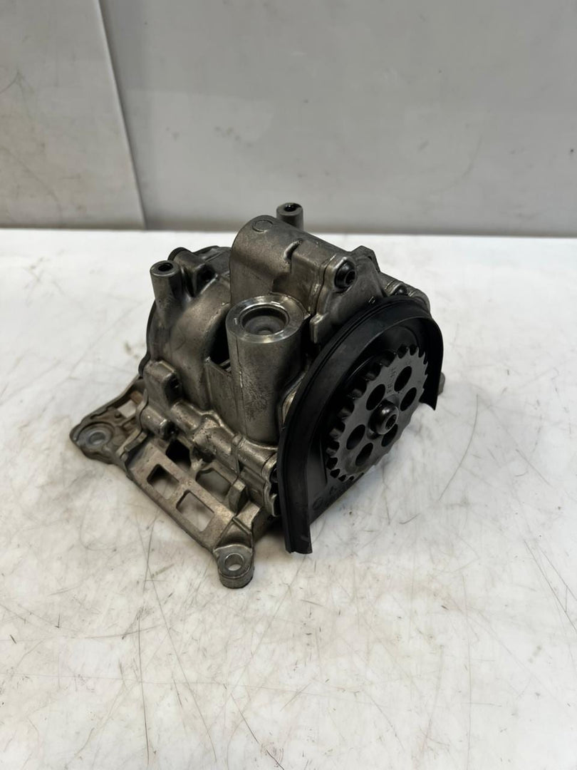 BMW 1 Series F20 F21 MINI R56 LCI Oil Vacuum Pump Mechanical Tandem Pump 7823007