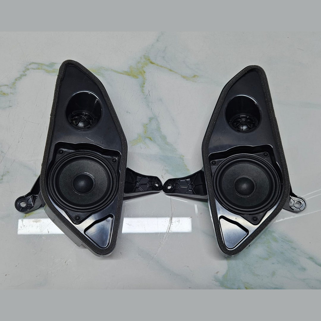 BMW X5 G05 QUARTER PANEL SUPPORT BRACKET & SPEAKERS LEFT RIGHT 2622517 OEM