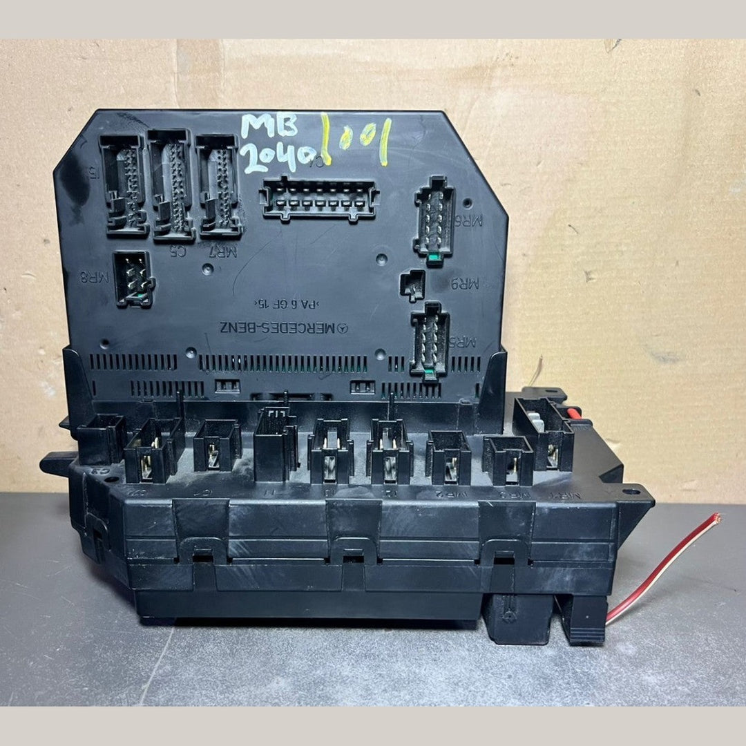 Mercedes W221 S-Class Front Fuse Relay Box SAM Control A221 5404550 \ 2215401001