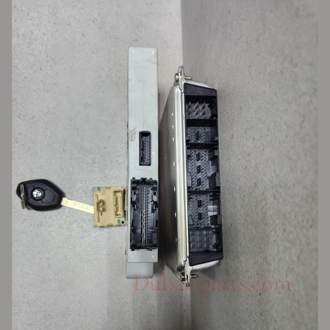 2001-2010 BMW 525i Engine Control Unit 7530260 E65 730 M54 