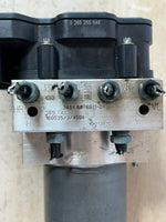 Bild in die Galerieansicht laden, BMW 520d F11 Touring ABS ESP System Block Hydraulic Block Control Unit 6881305