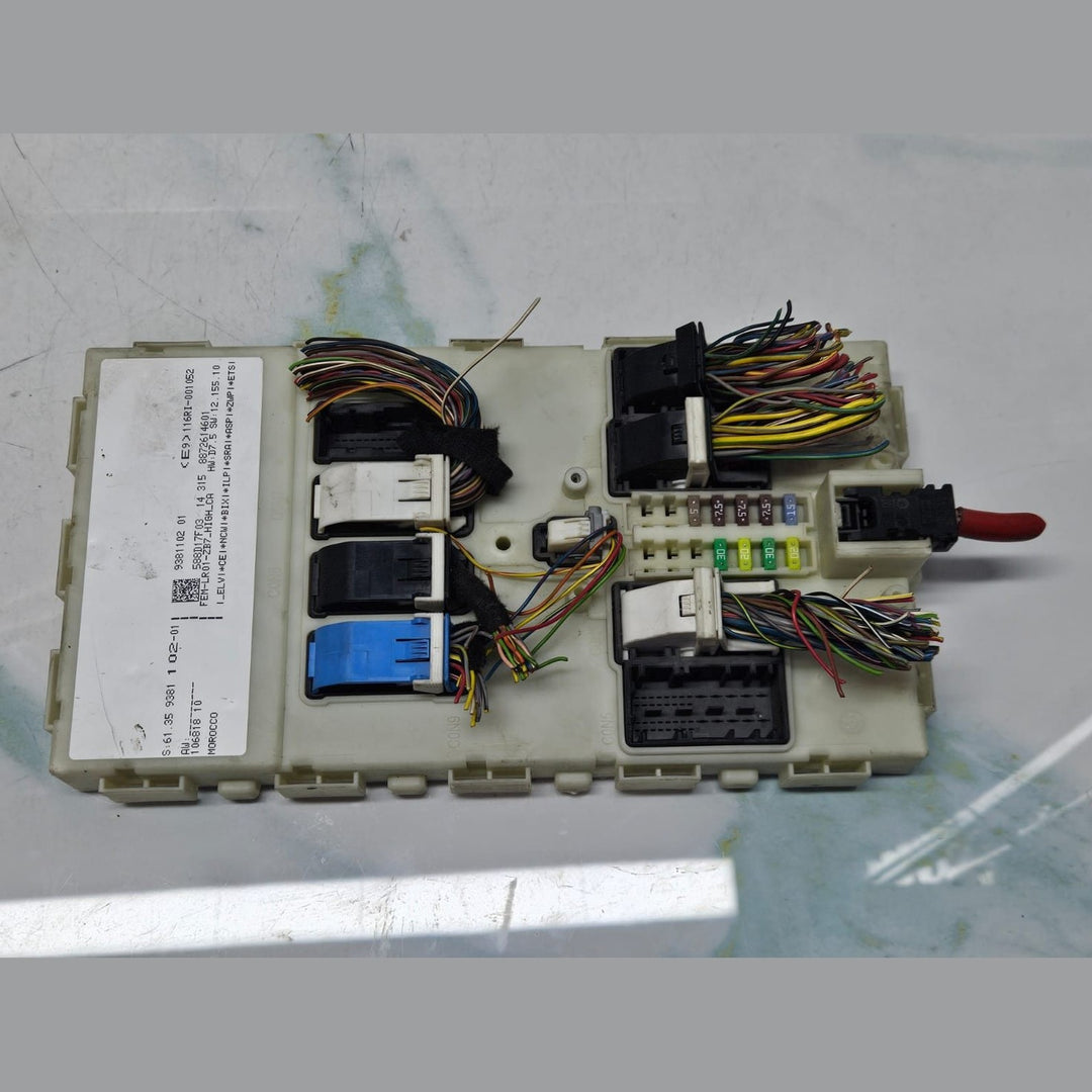 BMW F20 N13 FRONT ELECTRONIC FUSE RELAY DOMAIN BODY CONTROL MODULE 9381102