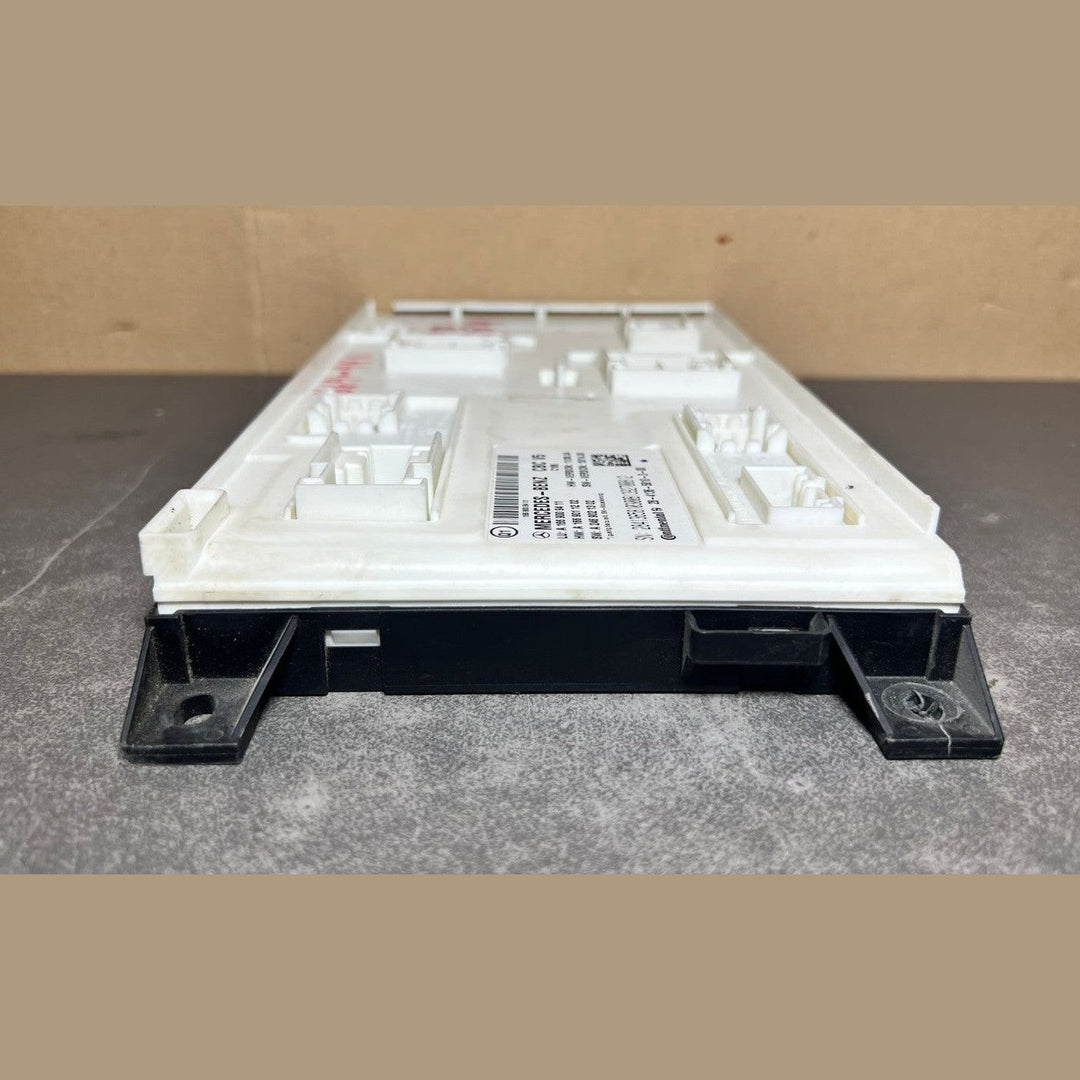 Mercedes-Benz W166 ML GL GLE Front SAM Body Control Module Unit A166 9009411 OEM
