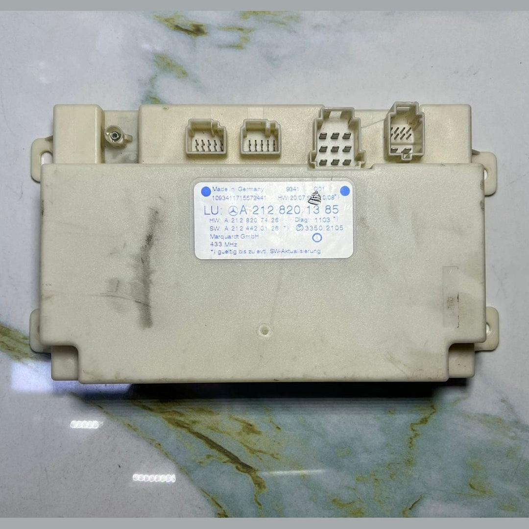 Mercedes-Benz W212 E-Class E350 Keyless Go Entry Control Module A212 8201385 OEM