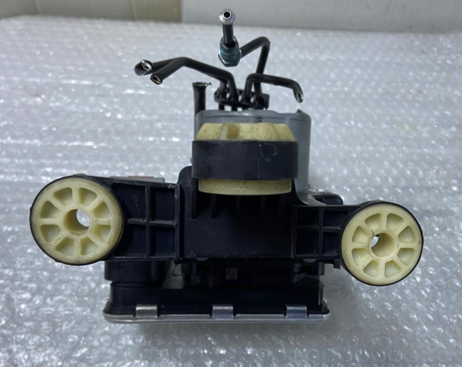 OEM 2021 BMW G20 G26 ABS PUMP ASSEMBLY 5A44C38-01 - 5A44C39
