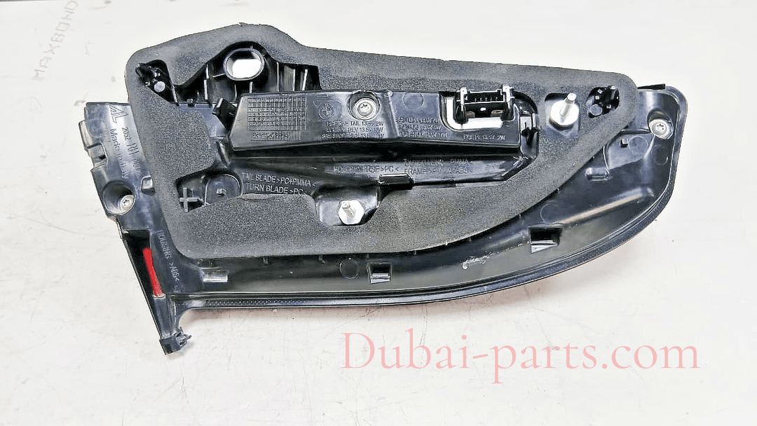 Genuine BMW 7 series  LCI G11 G12 2018-22 rear boot lid light right side 9854650