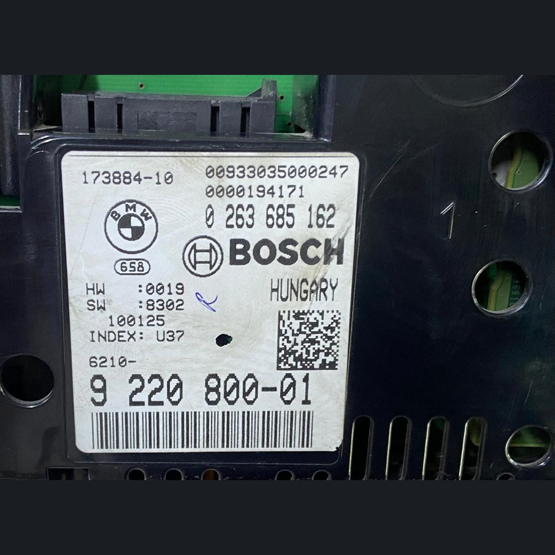 OEM BMW 5 GT F07 2009 Diesel Speedometer instrument cluster 9220800 Bosch HUD