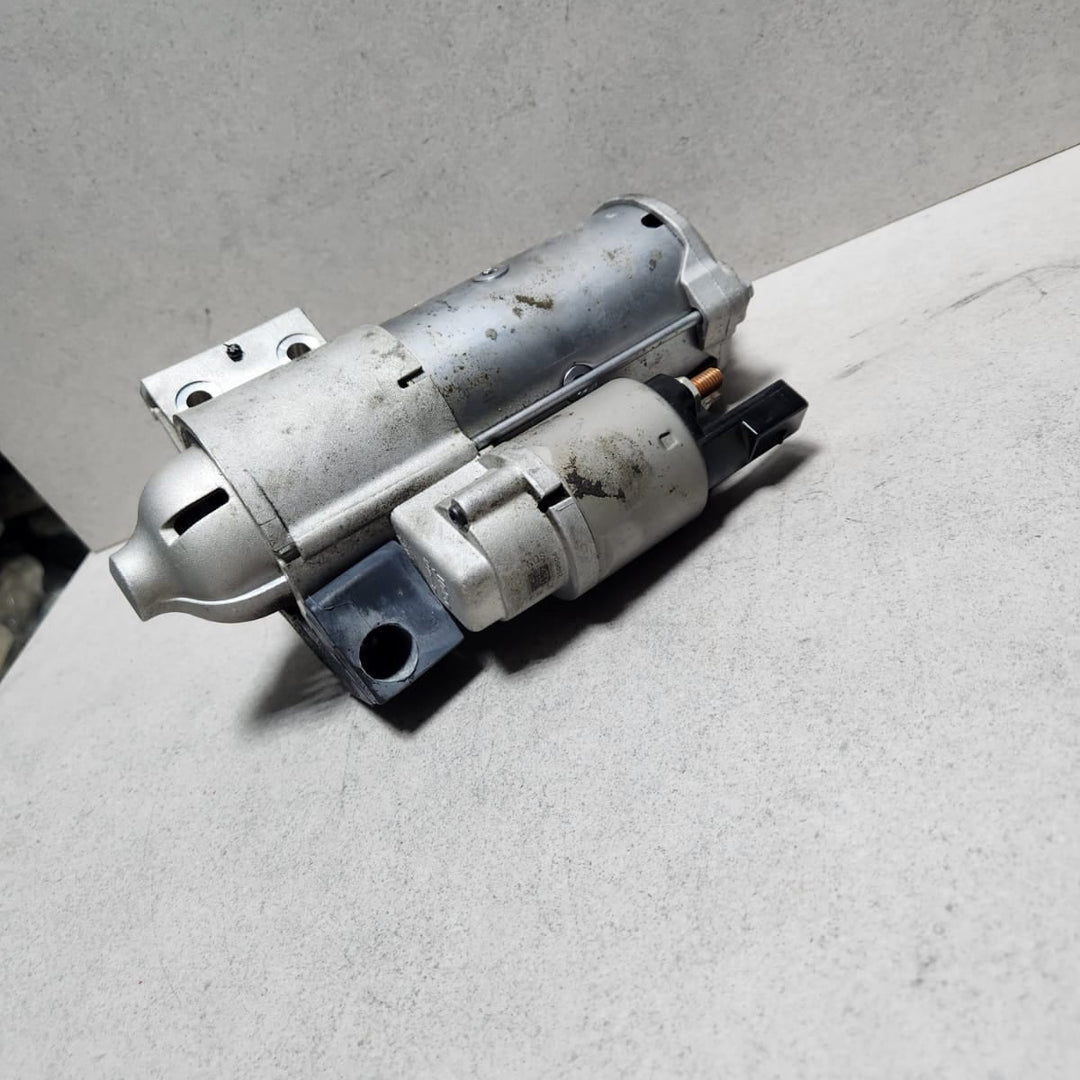 2019-2022 BMW X3 Starter Motor 8671504 3 5 6 7 Series and X3 X4 X5 X6 G model