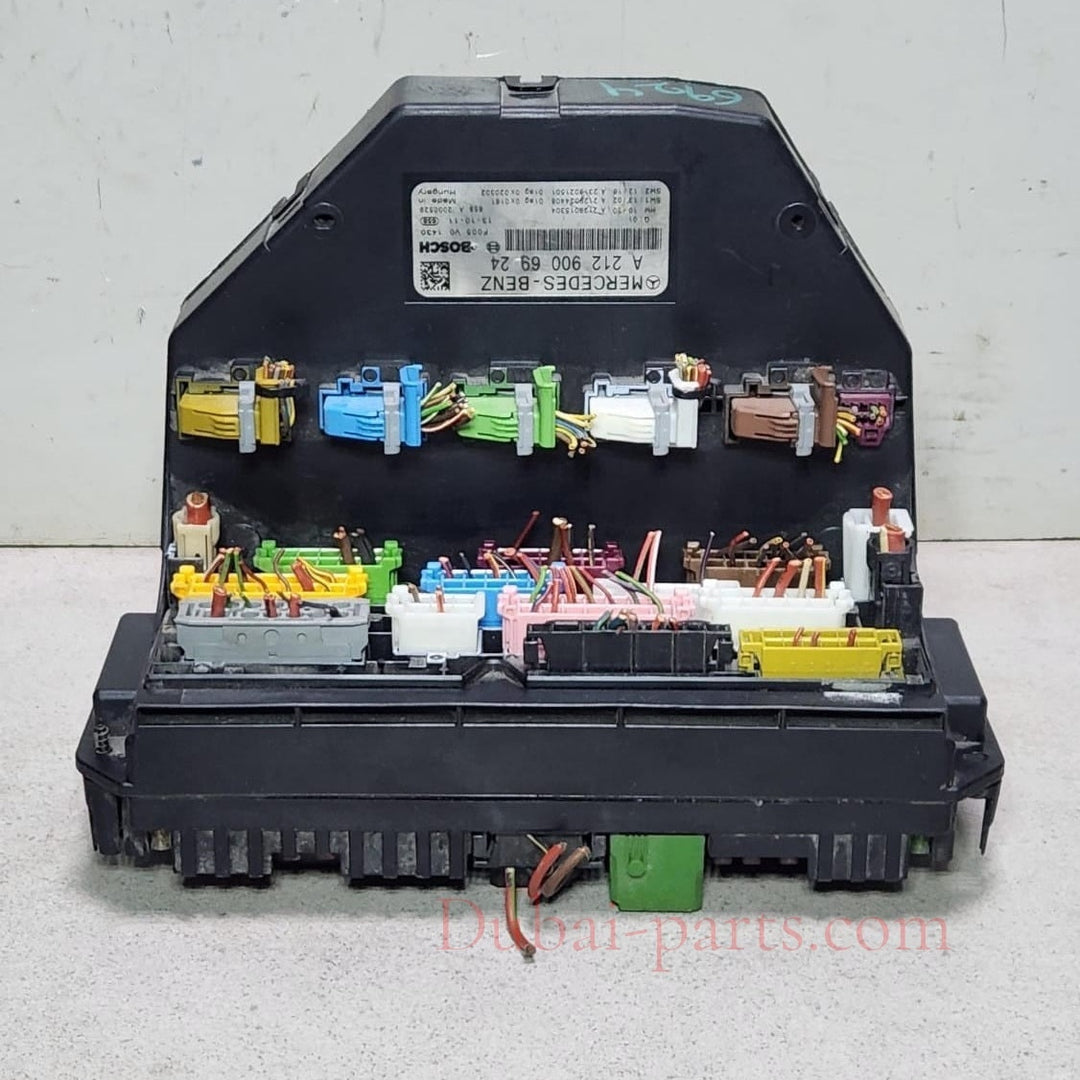 Mercedes-Benz Front SAM Fuse Relay Box A2129006924 E-Class W212 and W207