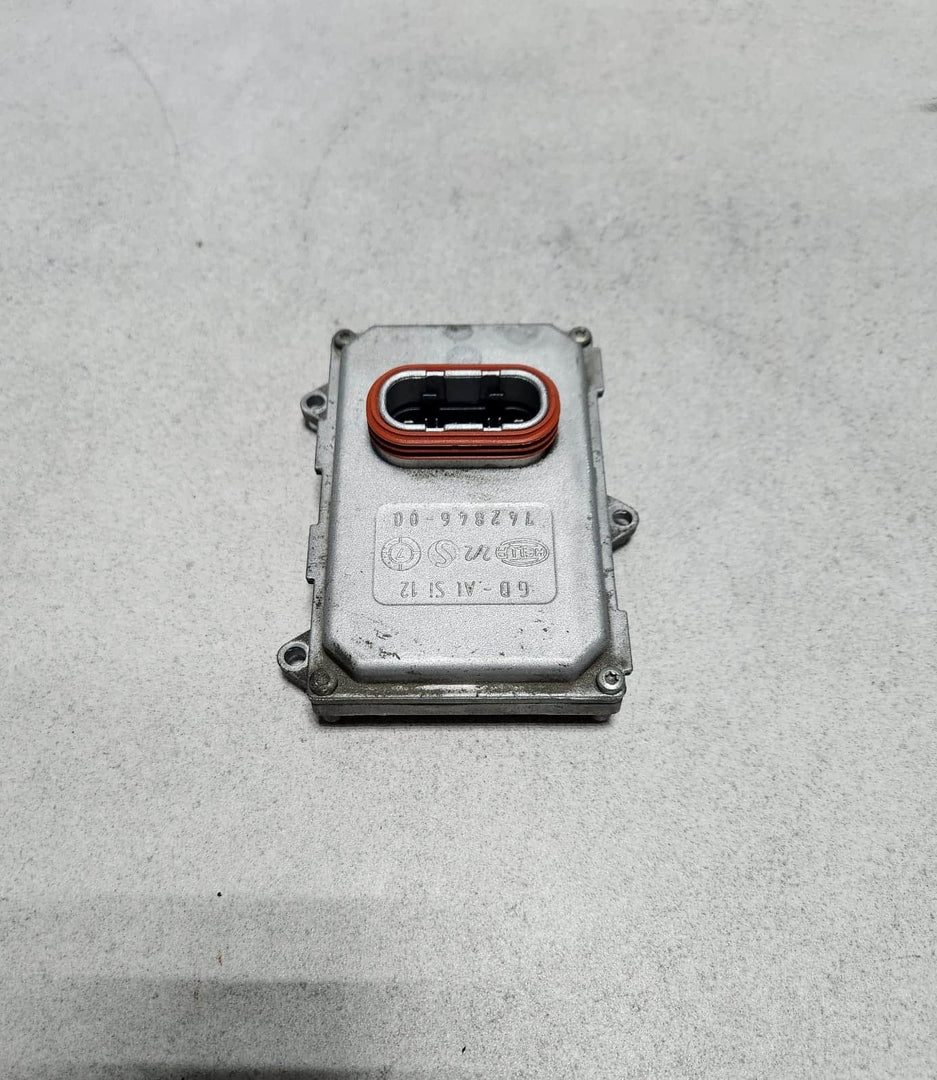 2005-2010 Mercedes-Benz CLS500 Xenon Headlight Ballast Control Unit A0038205826