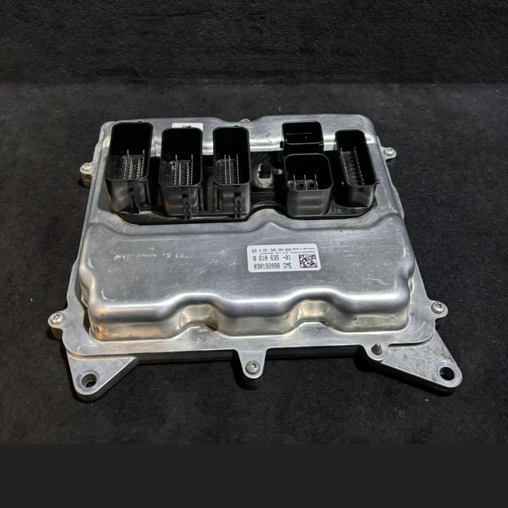 BMW 320iX N20 420xi ENGINE CONTROL COMPUTER ECU ECM DME 8610635 2014