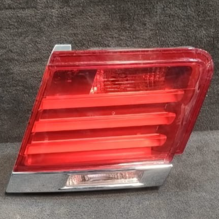 BMW 7 SERIES F01 F02 F04 TINTED REAR RIGHT INSIDE TAIL LIGHT -  7300272