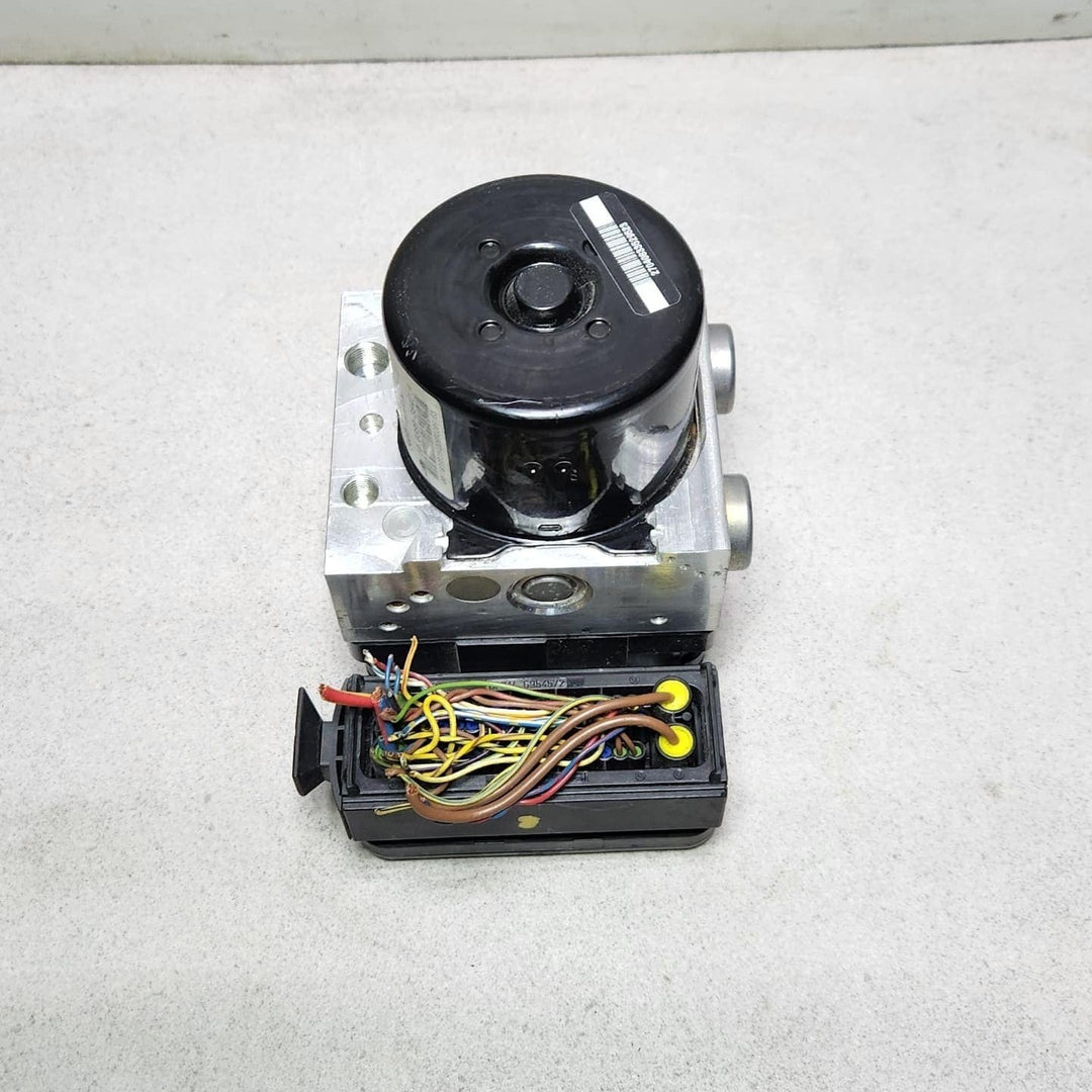 6784766 BMW Abs Control Module 1 and 3 Series E81 E87 E90 E91 E92 E93