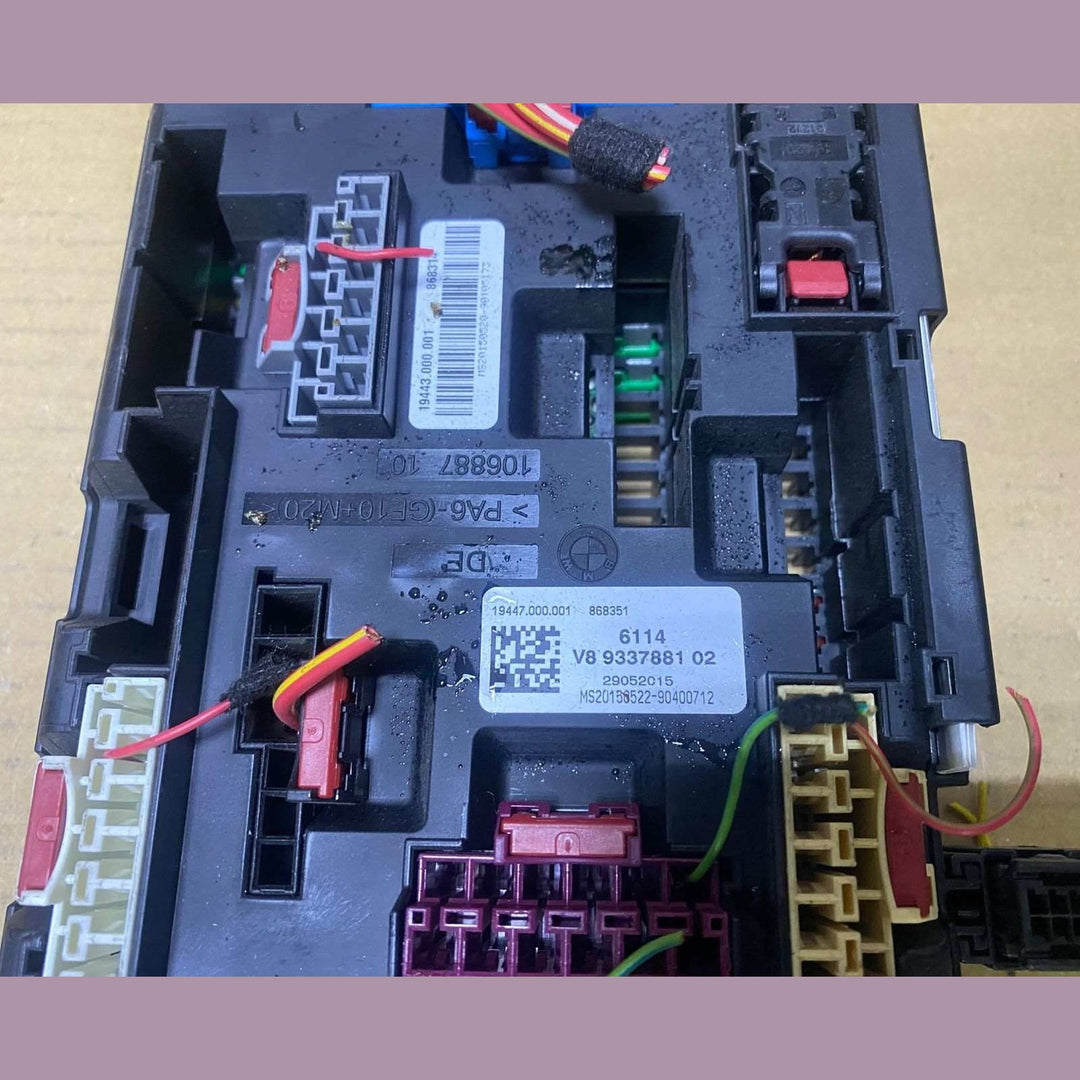 BMW Rear Fuse Box Power Distribution Unit 9337881  1 3 4 Series F20 F21 F22 F30 