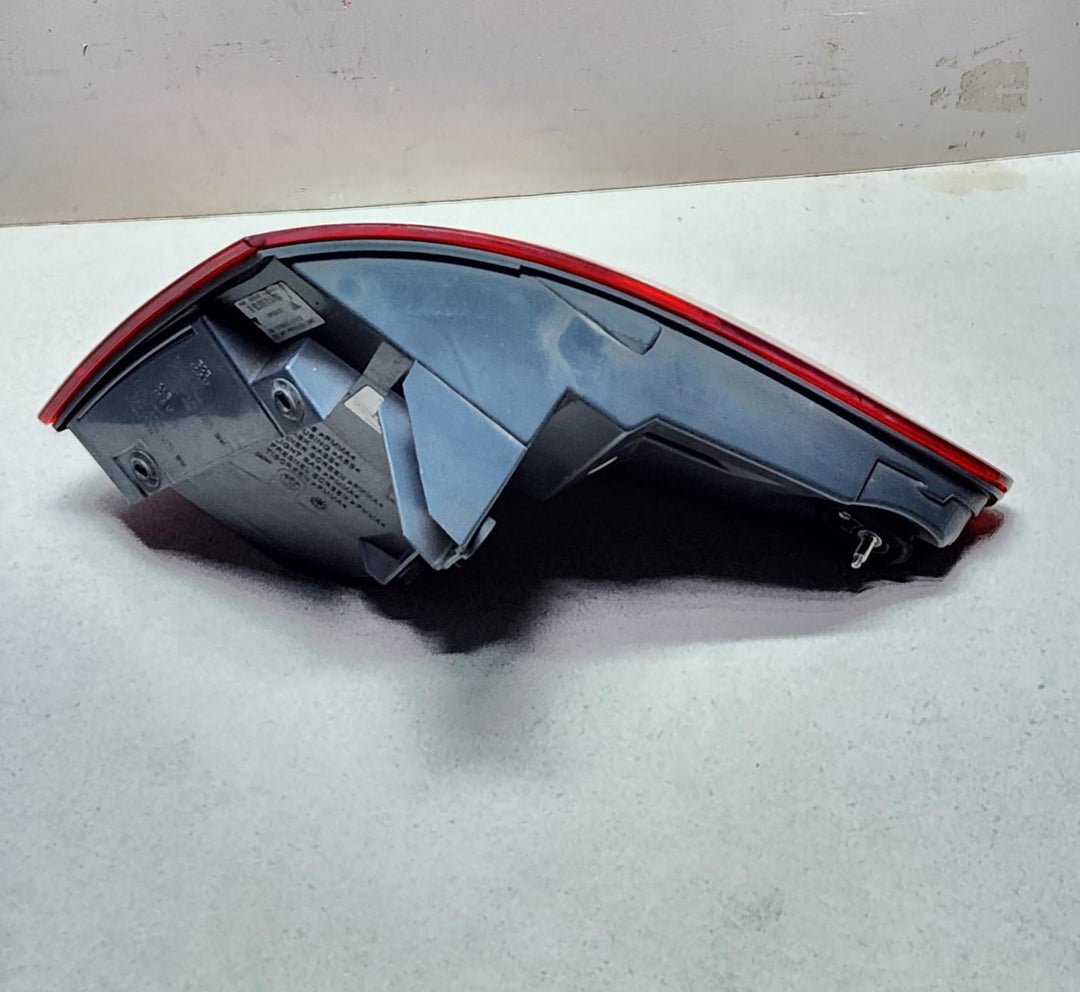 BMW 535i Gran Turismo Rear Light In The Side Panel Left Led 7199643 OEM