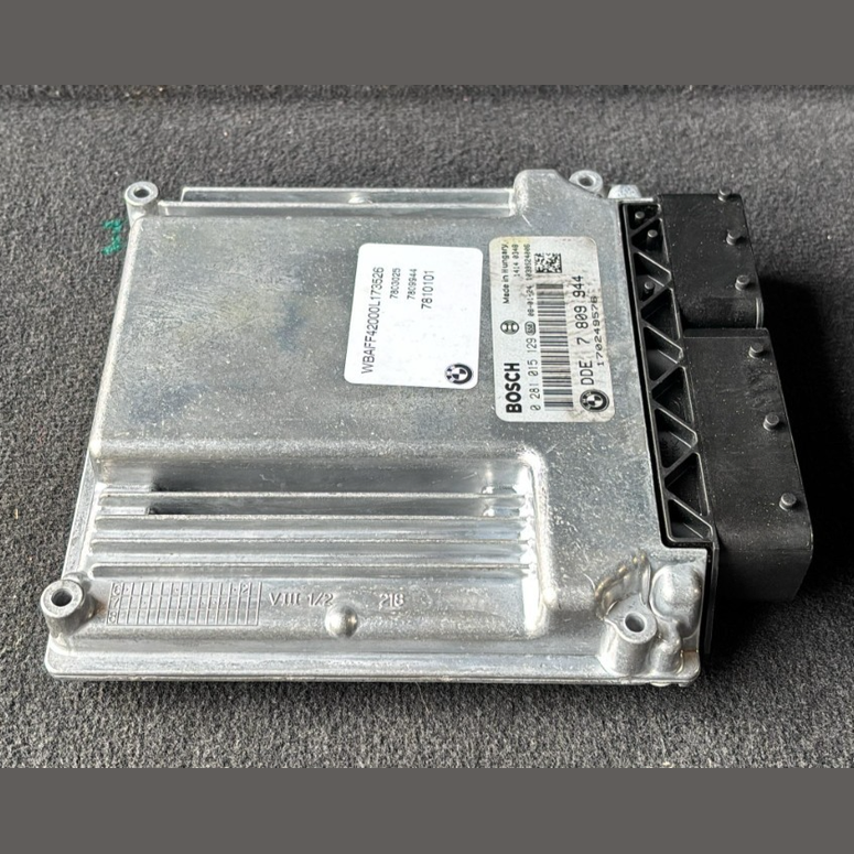 BMW X5 E70 E60 3.0L M57 ENGINE CONTROL UNIT MODULE DDE ECU  SET - 7809944