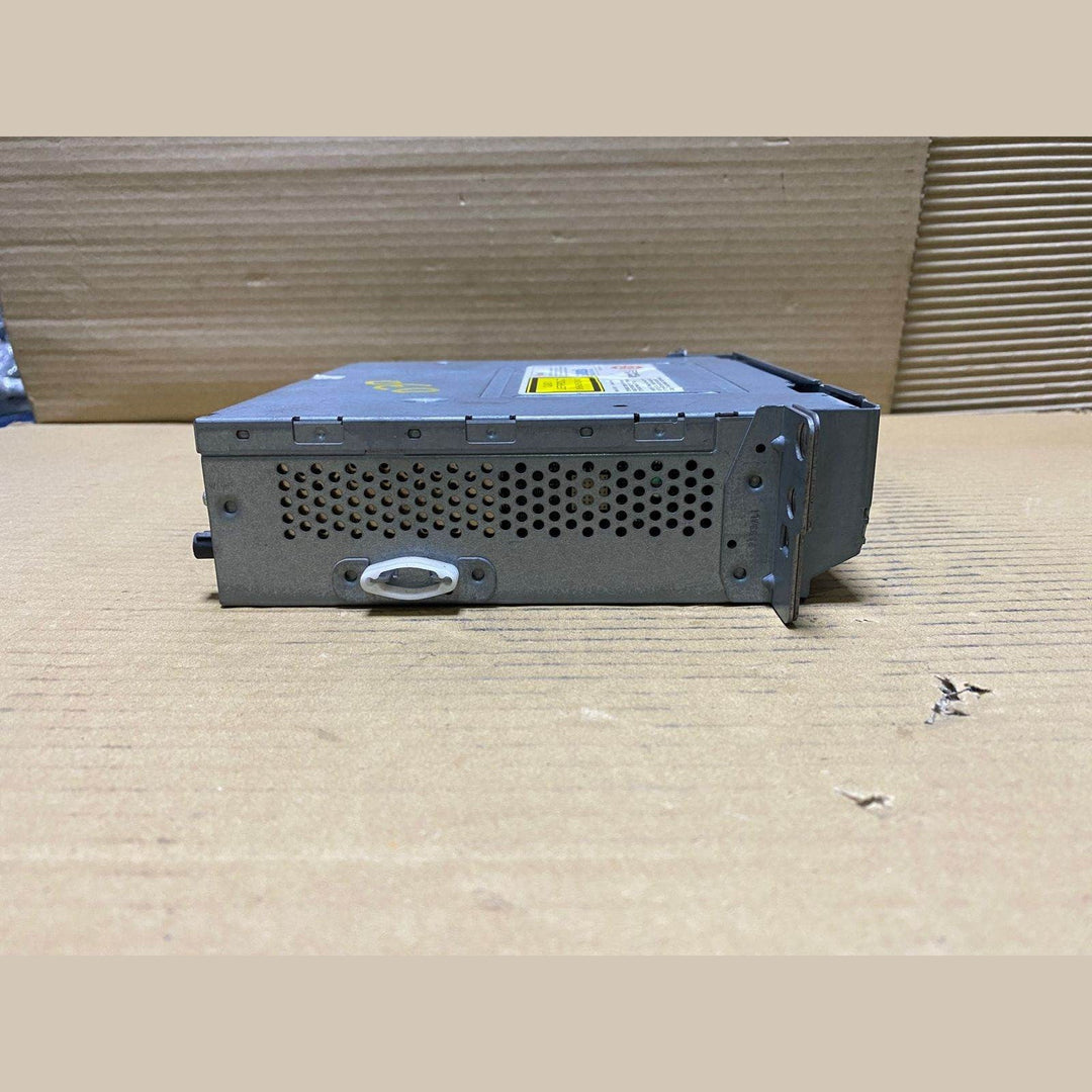 BMW OEM Radio Audio CD Player 9224030 5 Ser F07 F10 and 7 Ser F01 F02