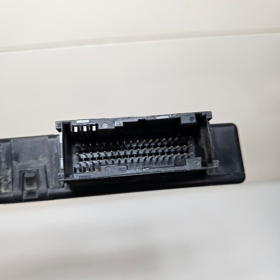 2012-2018 BMW M6 F10 F11 Central Gateway Control Module 9321878