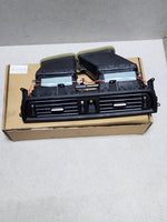 Load image into Gallery viewer, BMW Center Dash Air Vent 9209136 F10 F11 F12 F10 F11 F12 AFTERMARKET