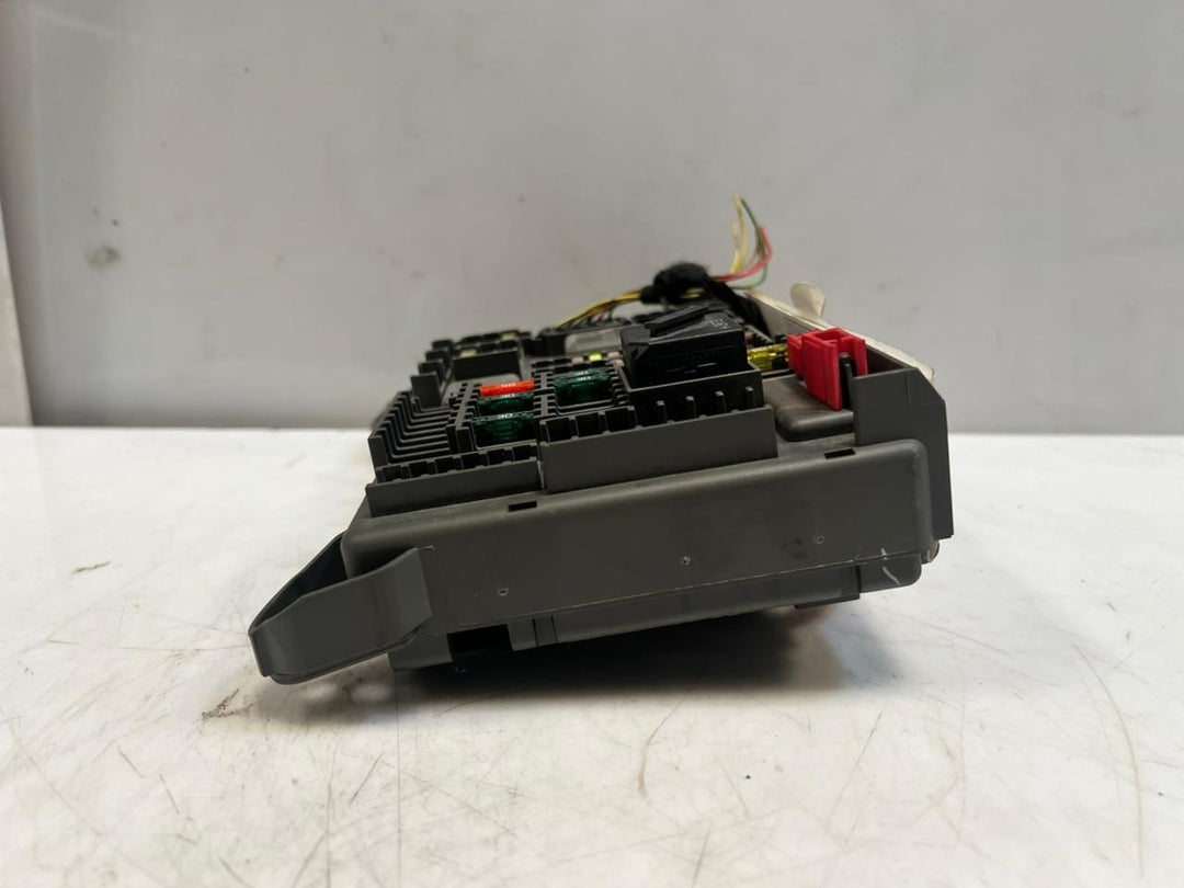 2007-2014 BMW X5 E70 and X6 E71 Rear Power Distribution Fuse Box 6931687 OEM