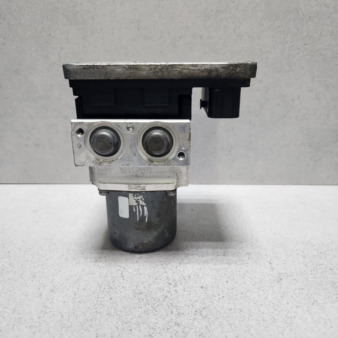 2016-2019 BMW 750i xDrive Abs Pump Module 5A01941 G30 G31 G32 G11 G12 G01 G02