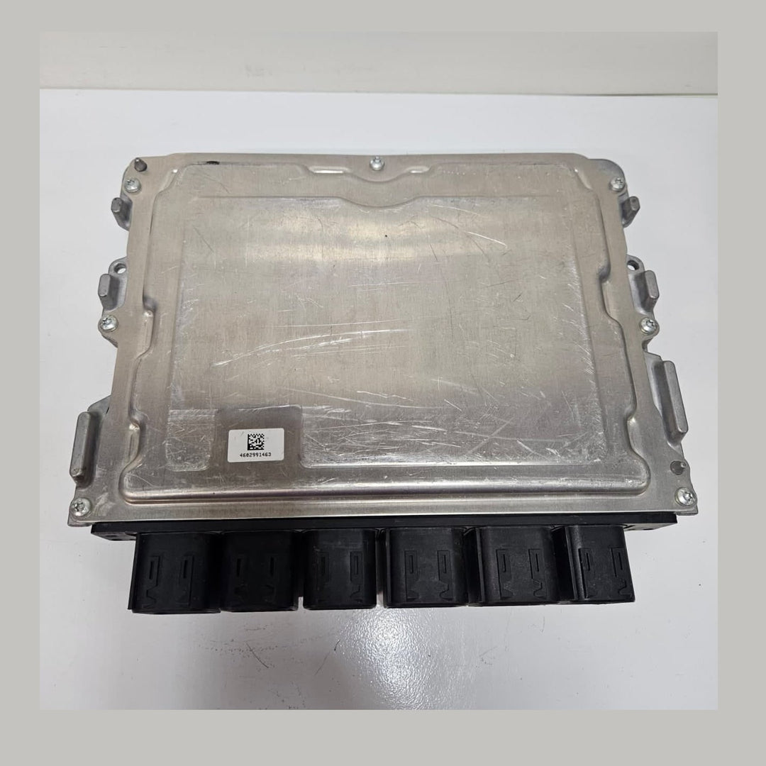 2019 BMW X7 G07 with S68 4.4L V8 Engine Control Unit Bosch 5A40DA3 OEM
