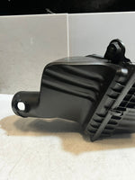 Bild in die Galerieansicht laden, 2010-2016 BMW 528i F10 N20 520I F11 F07 Air Intake Filter Box 7612014 OEM