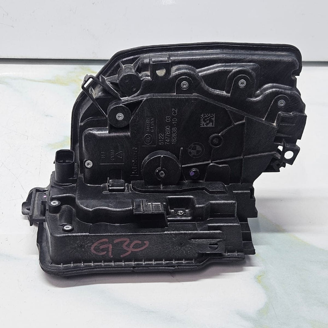 BMW 5 G30 530i 2017 RHD Rear Right Door Lock 7477690 OEM