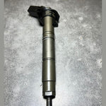 Bild in die Galerieansicht laden, Genuine Mercedes W164 Fuel Injector Sprinter 3.0L OM642 A642 0700587 Oem Diesel
