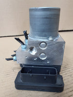 Bild in die Galerieansicht laden, 2011-2016 BMW F10 F11 5 Series 528i ABS Pump DSC Hydraulic Control Unit 6868329